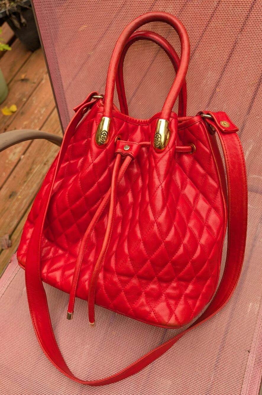 Vtg Marino Orlandi Red Quilted Leather Drawstring Bucket Tote Bag Handles Strap